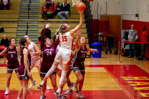 Girls Basketball Opens Season With Statement Win Against Prendie 